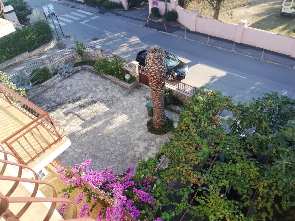Danyja Apartments スベティ・フィリップ・イ・ヤコブ エクステリア 写真