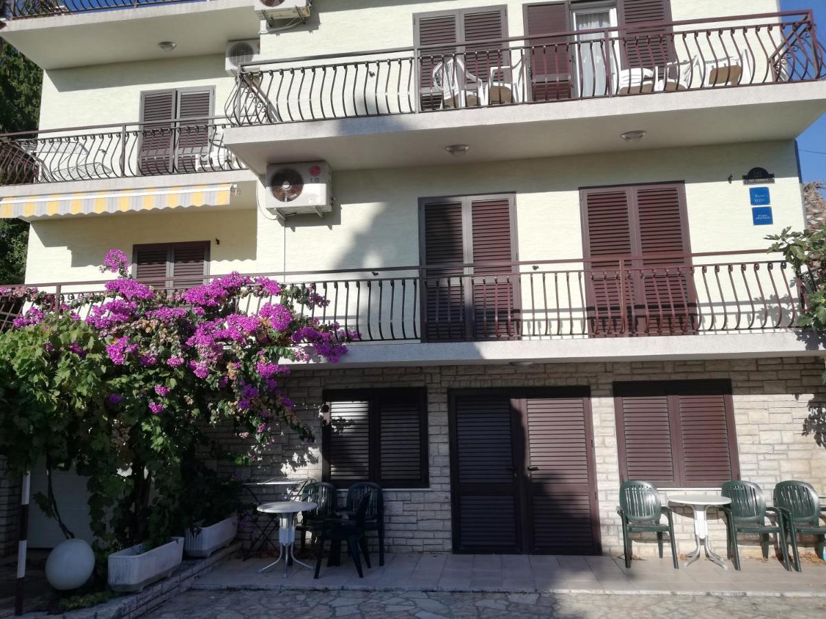 Danyja Apartments スベティ・フィリップ・イ・ヤコブ エクステリア 写真