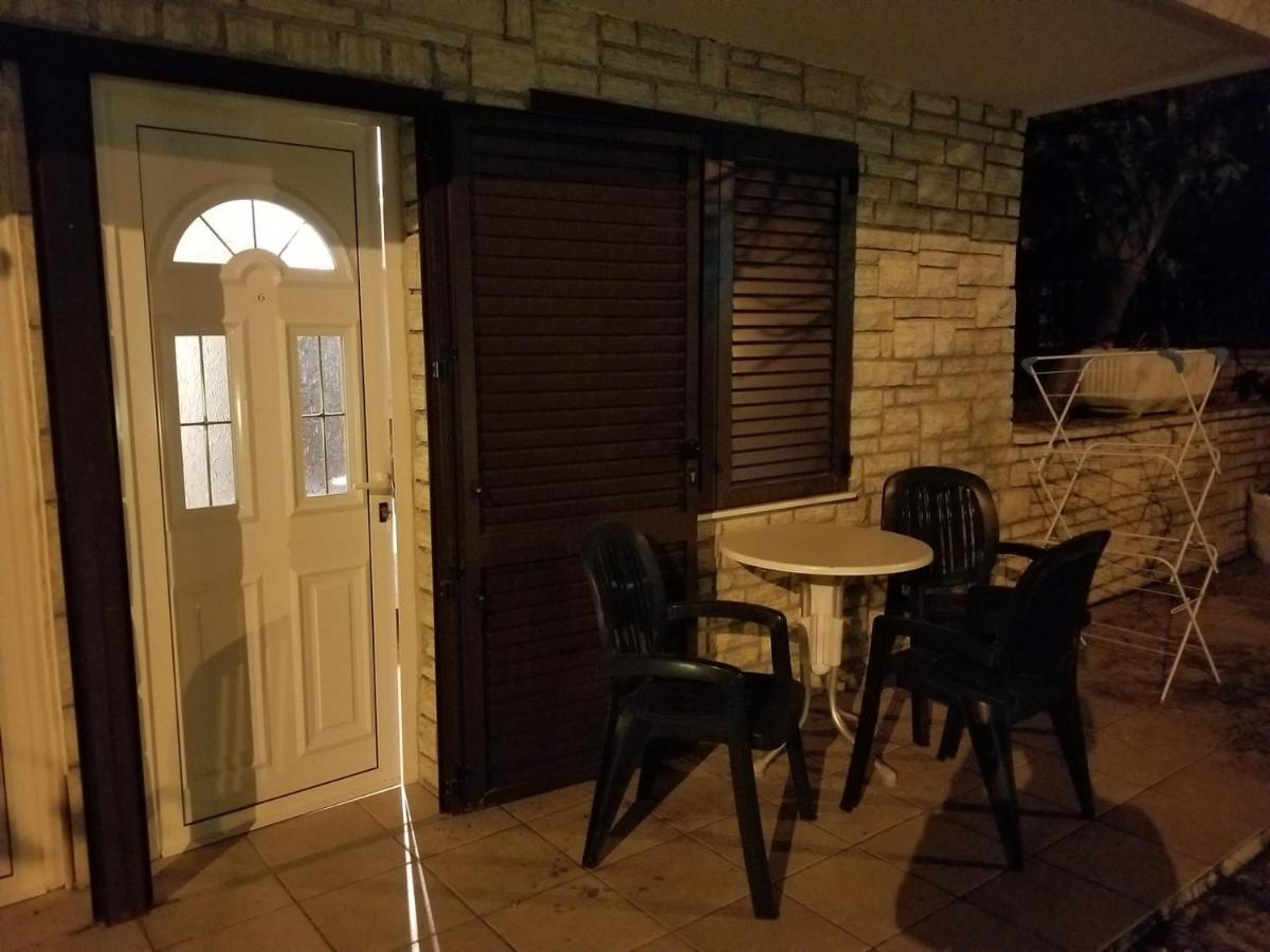 Danyja Apartments スベティ・フィリップ・イ・ヤコブ エクステリア 写真